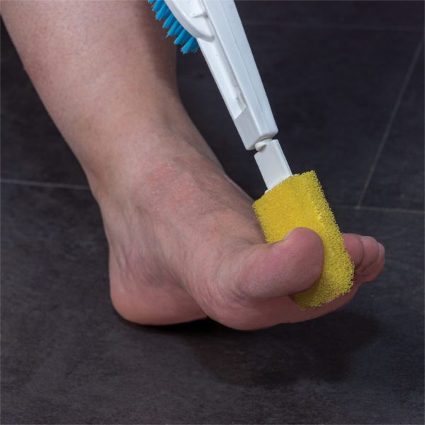using the toe cleaner